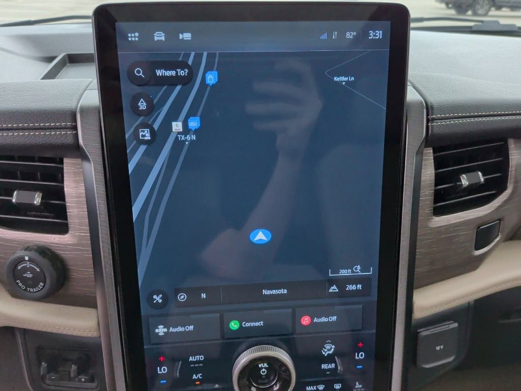 Used 2023 Ford Expedition Limited image 29