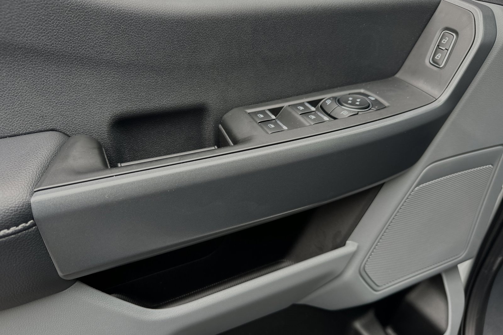 Used 2024 Ford F350 XLT w/ XLT Value Package image 10