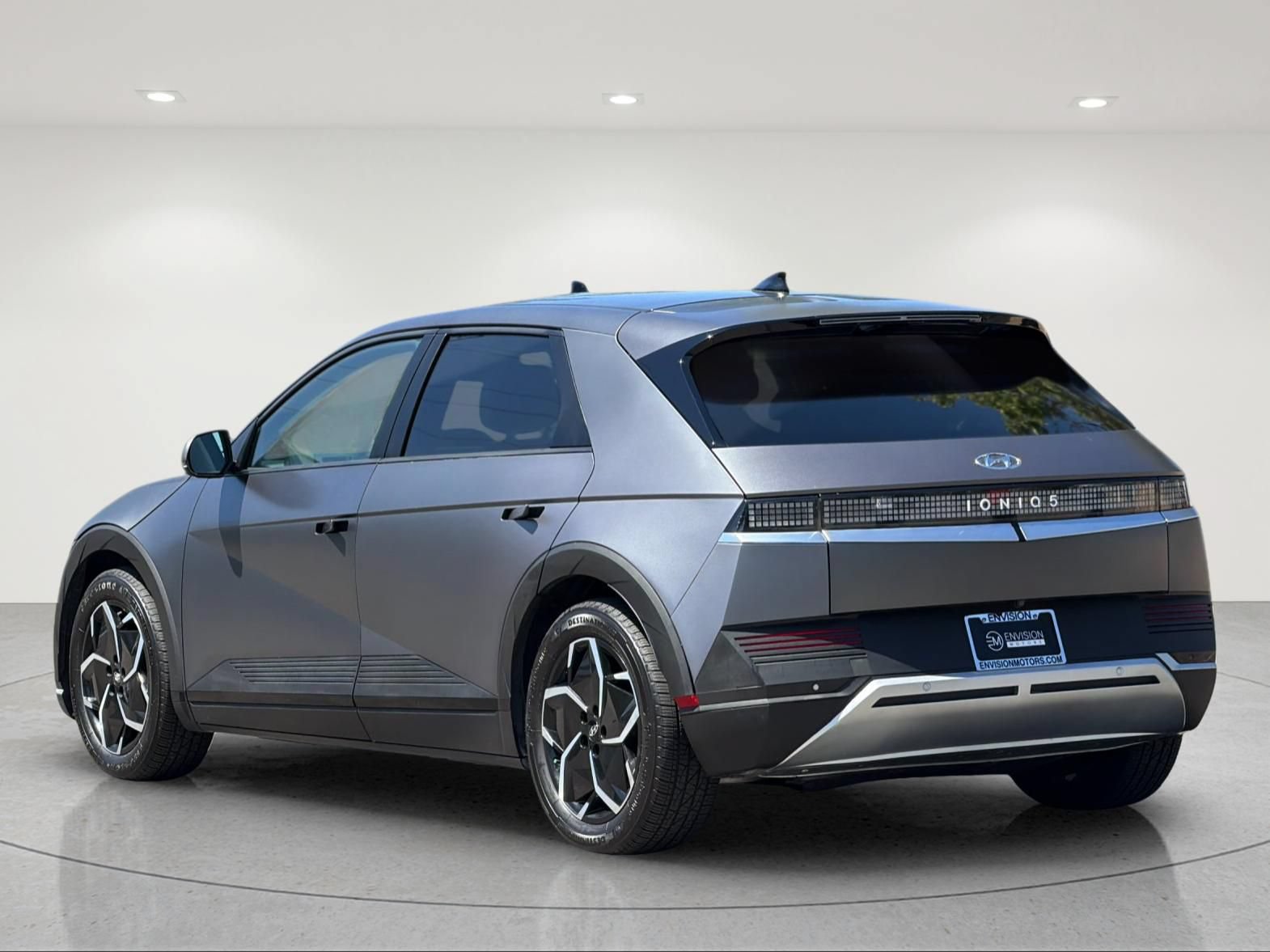 Used 2022 Hyundai Ioniq 5 SEL RWD image 3