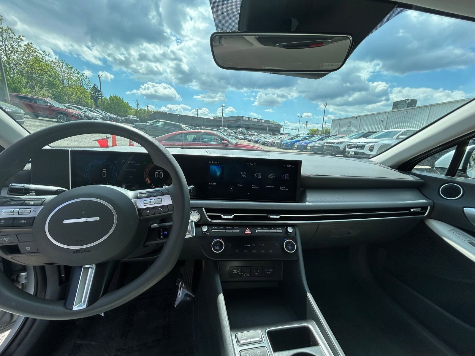 Used 2025 Hyundai Sonata SEL FWD image 28