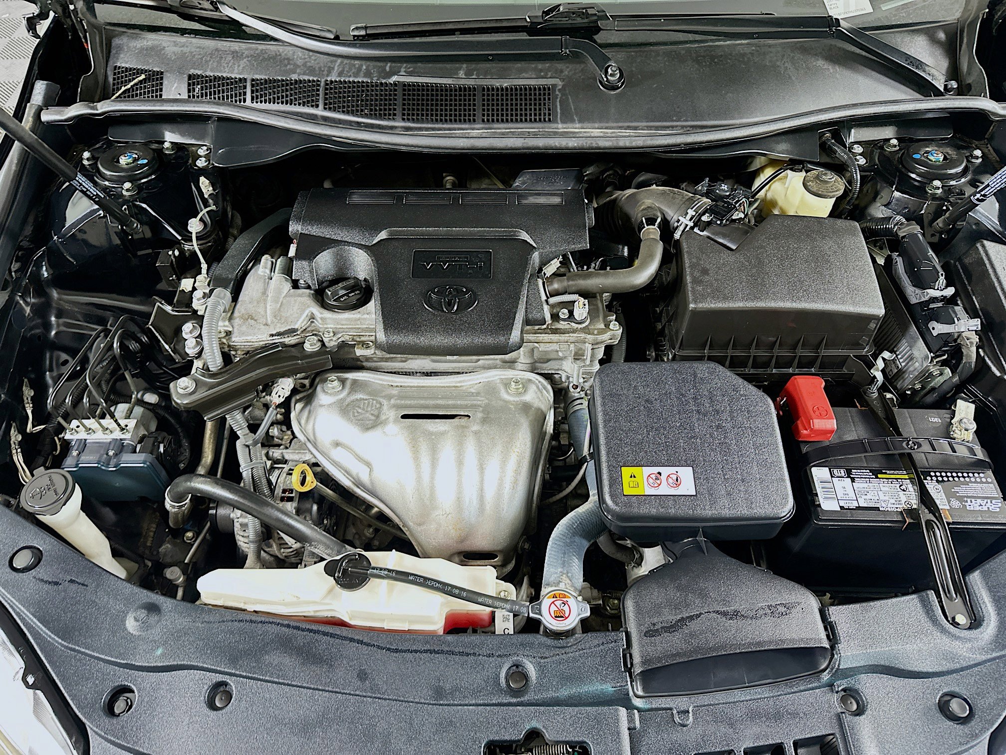 Used 2017 Toyota Camry SE FWD image 31