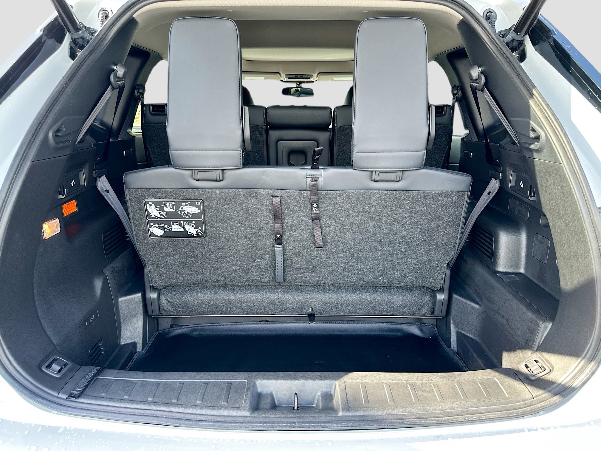 New 2025 Mitsubishi Outlander SE image 5