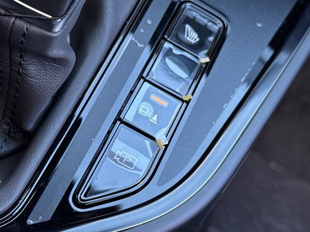 Used 2025 Kia Niro EX Touring FWD image 10