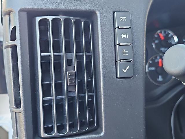 New 2026 Chevrolet Express 2500 w/ Driver Convenience Package RWD image 29