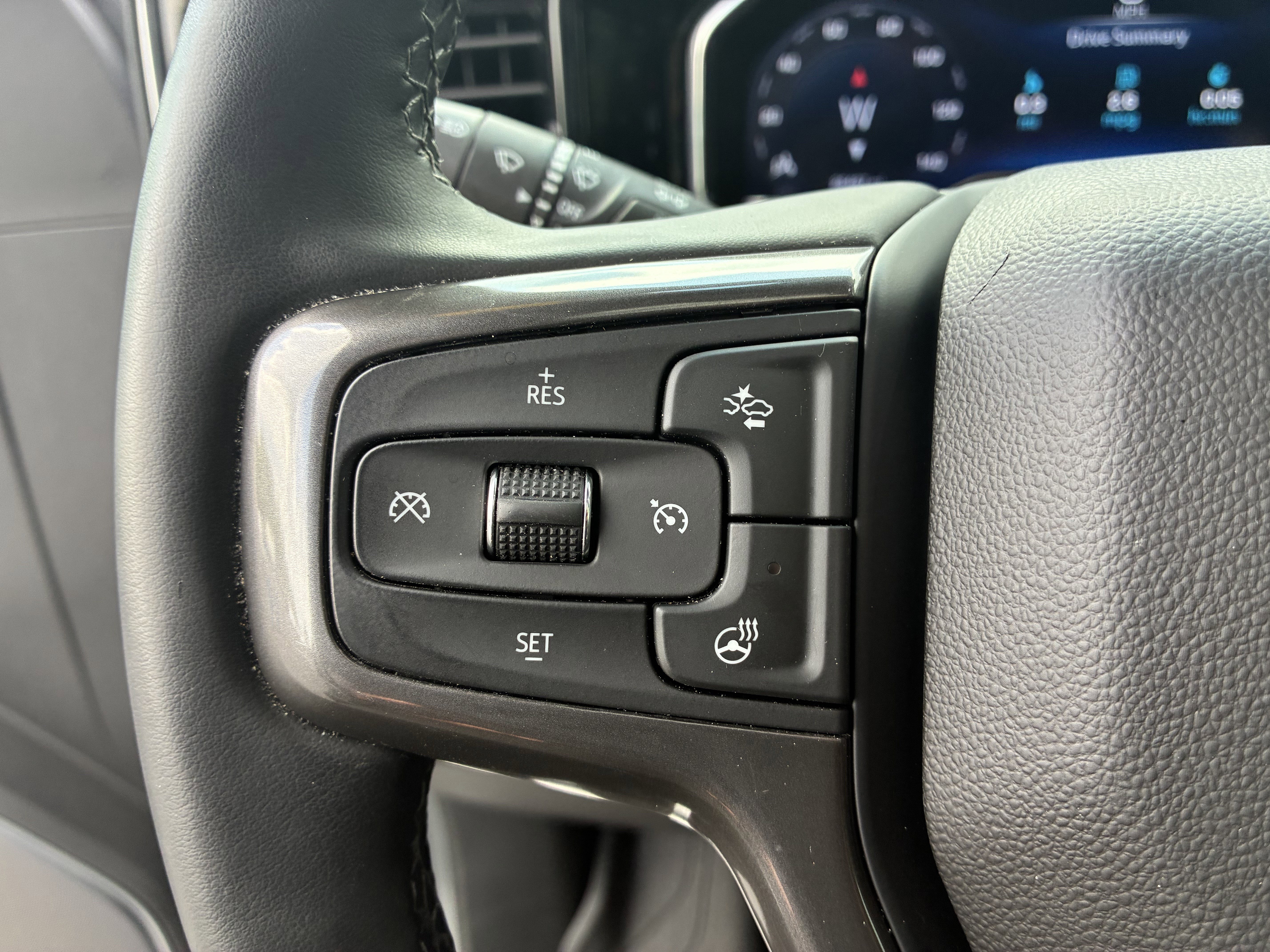 Used 2025 Chevrolet Silverado 3500 High Country w/ High Country Premium Package AWD/4WD image 32