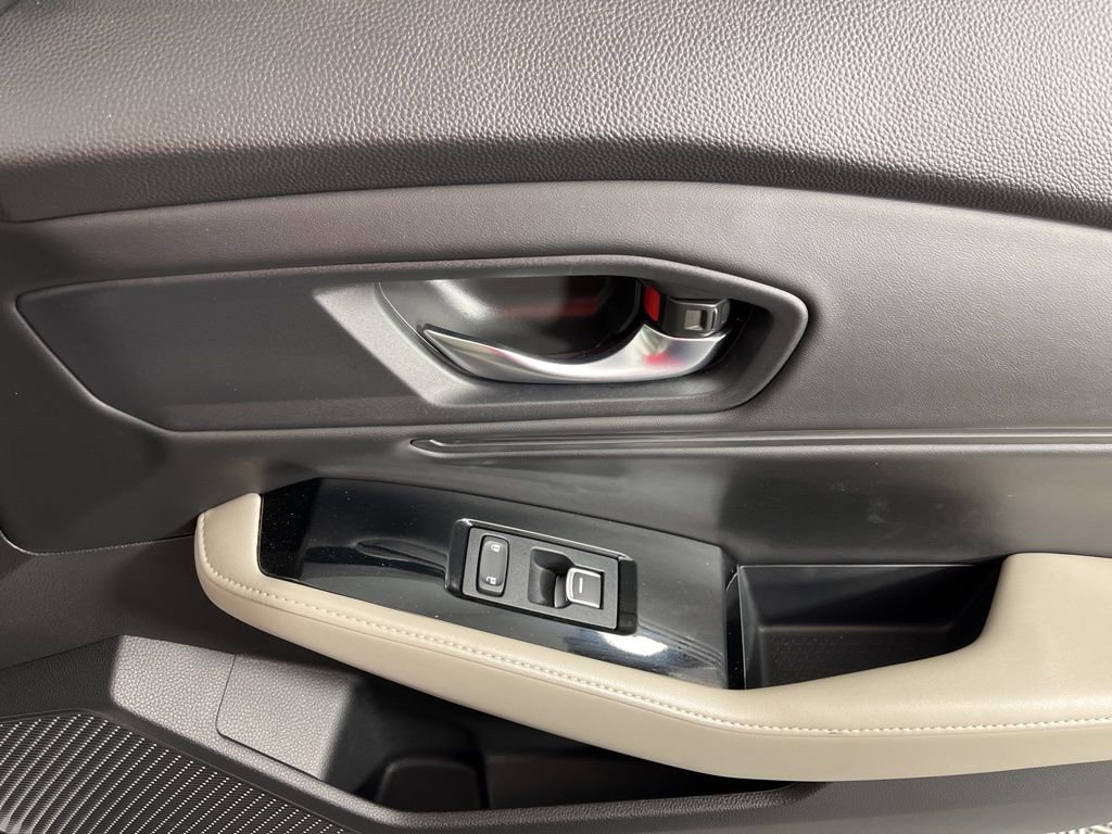 Used 2023 Honda Accord Touring image 21