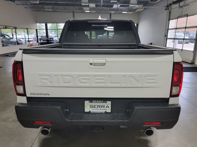 Certified 2024 Honda Ridgeline Black Edition image 6