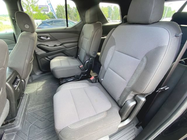 Used 2023 Chevrolet Traverse LT FWD image 23