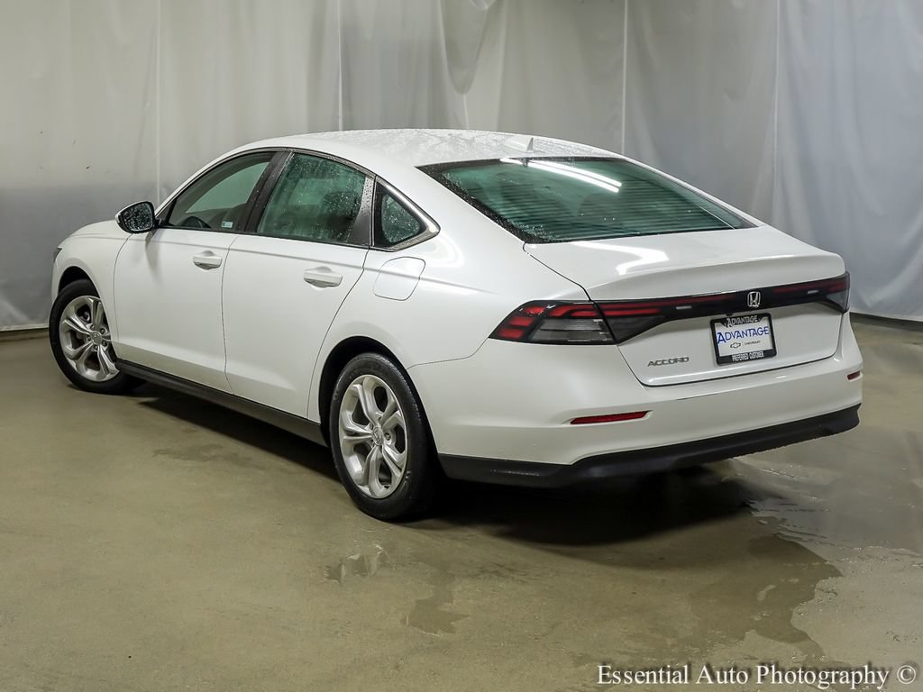 Used 2023 Honda Accord LX image 9