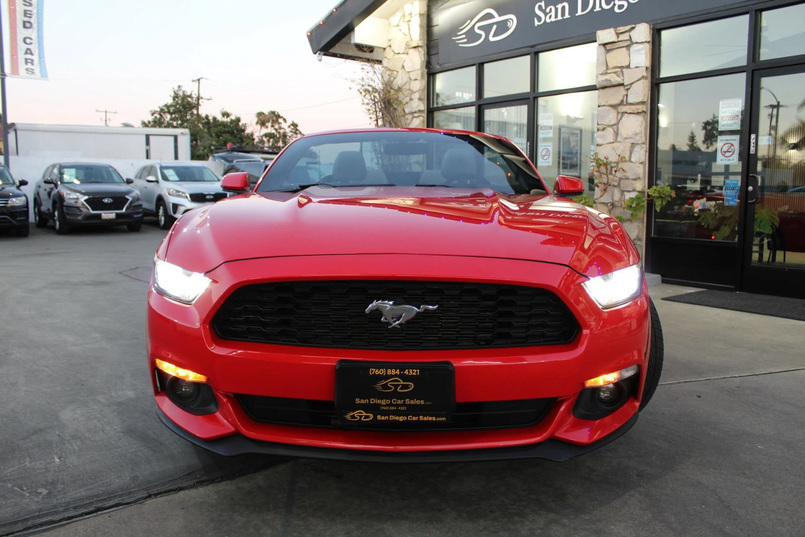 Used 2015 Ford Mustang Premium RWD image 33