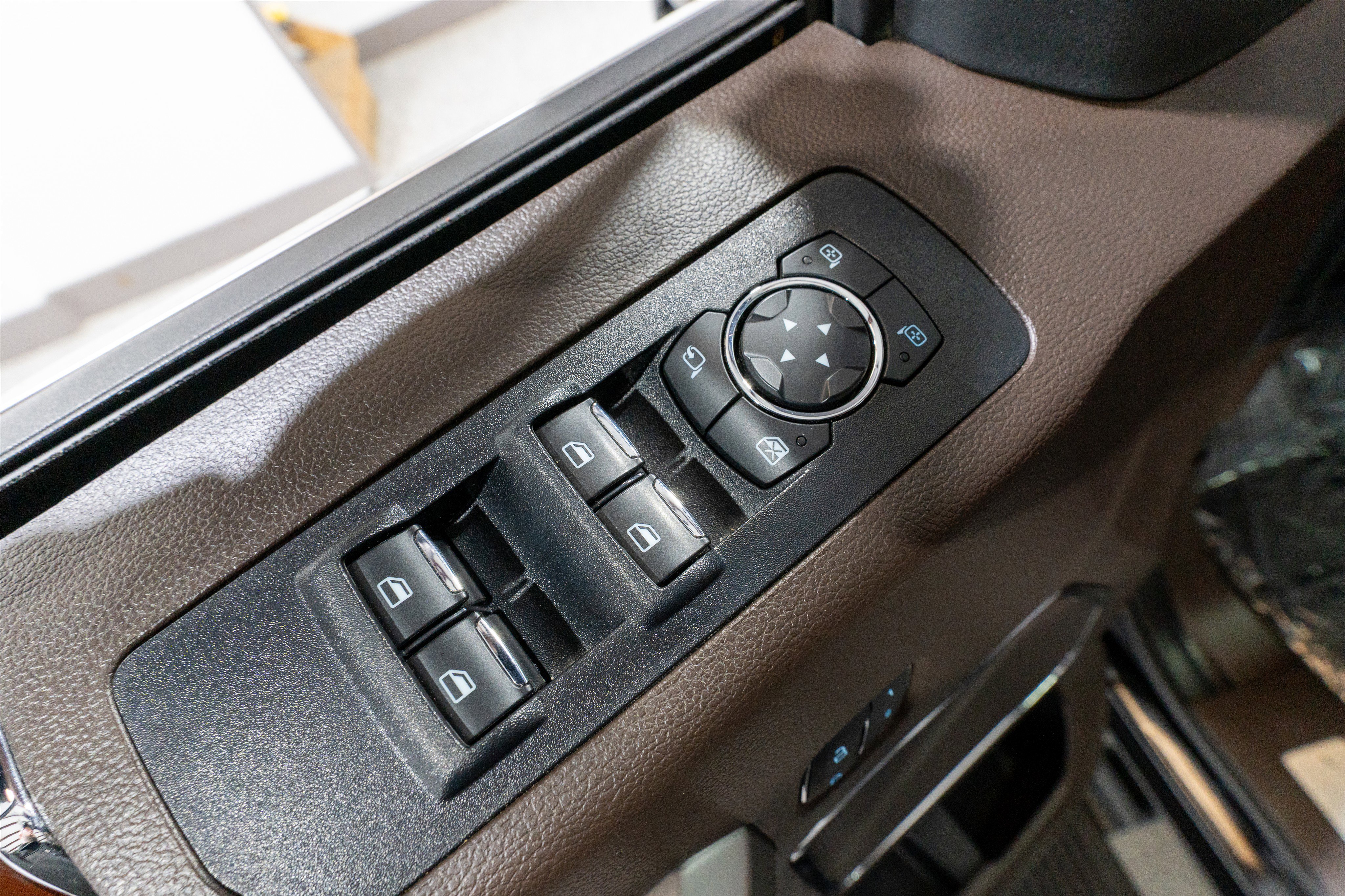 Used 2020 Ford F150 King Ranch w/ Equipment Group 601A Luxury AWD/4WD image 17