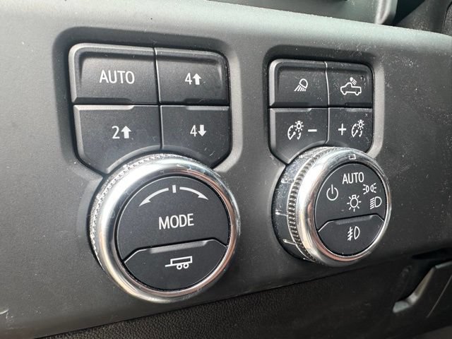 Used 2024 GMC Sierra 2500 Denali Ultimate AWD/4WD image 17