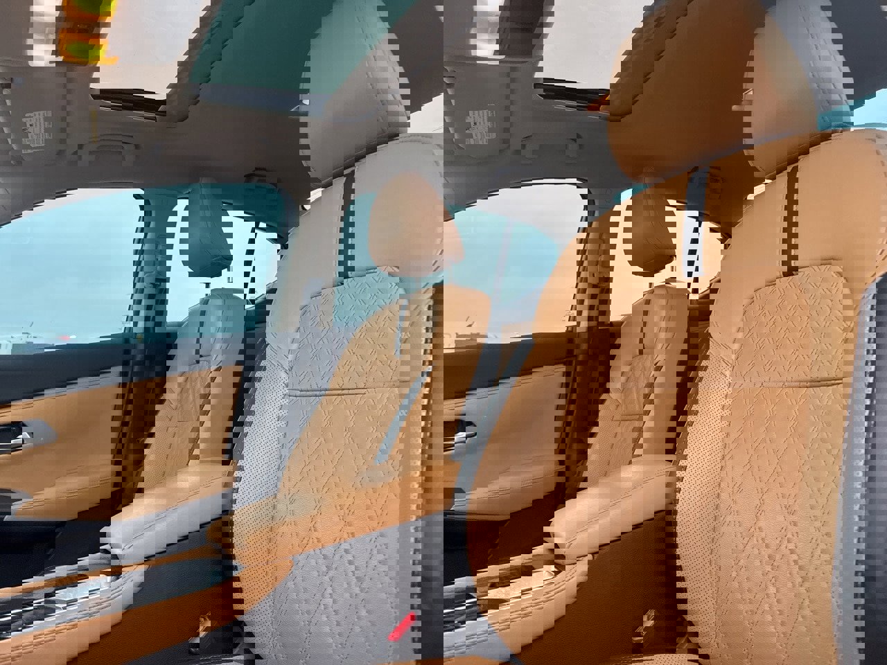 Used 2022 Nissan Sentra SV w/ SV Premium Package image 37