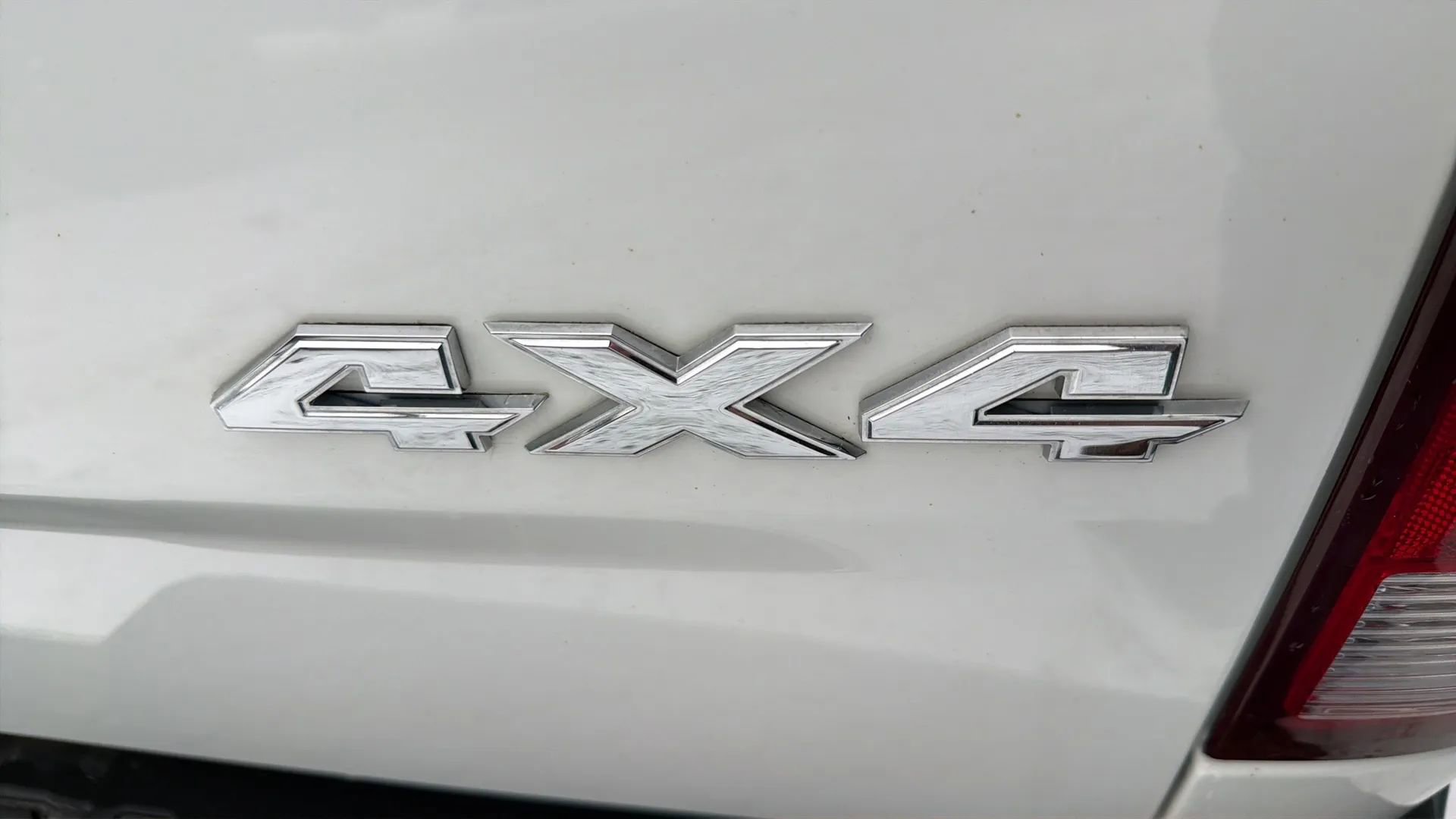 Used 2016 RAM 2500 Tradesman w/ Chrome Appearance Group image 12