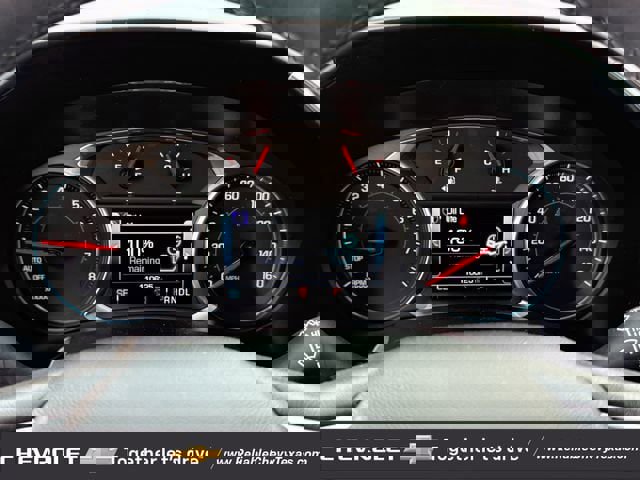 Used 2018 Chevrolet Equinox Premier image 16