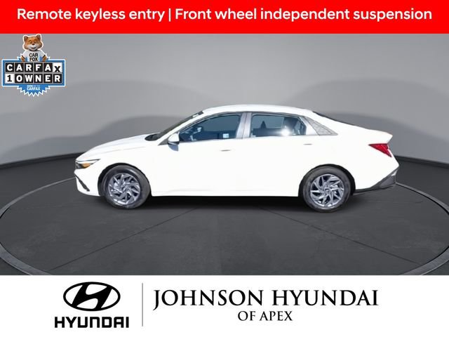 Certified 2025 Hyundai Elantra Blue image 5