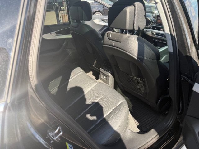 Used 2017 Audi A4 2.0T allroad Prestige w/ Prestige Package AWD/4WD image 28