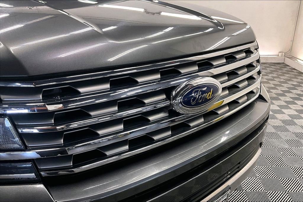 Used 2021 Ford Expedition Max Limited image 29
