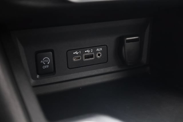 Used 2024 Nissan Sentra SV FWD image 20