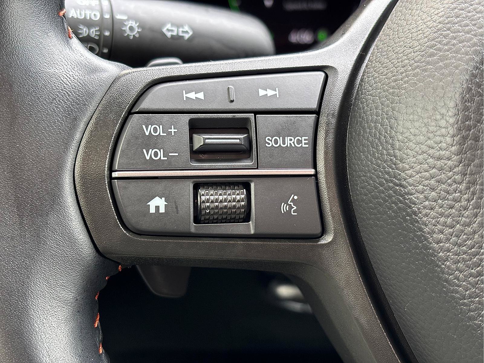 Certified 2025 Honda CR-V Sport image 29