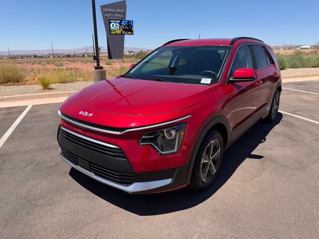 Used 2024 Kia Niro EX FWD image 1