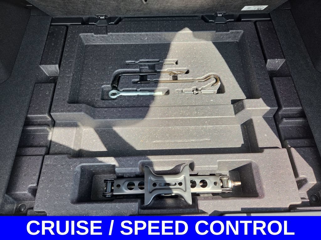 Certified 2025 Subaru Outback Touring XT AWD/4WD image 19