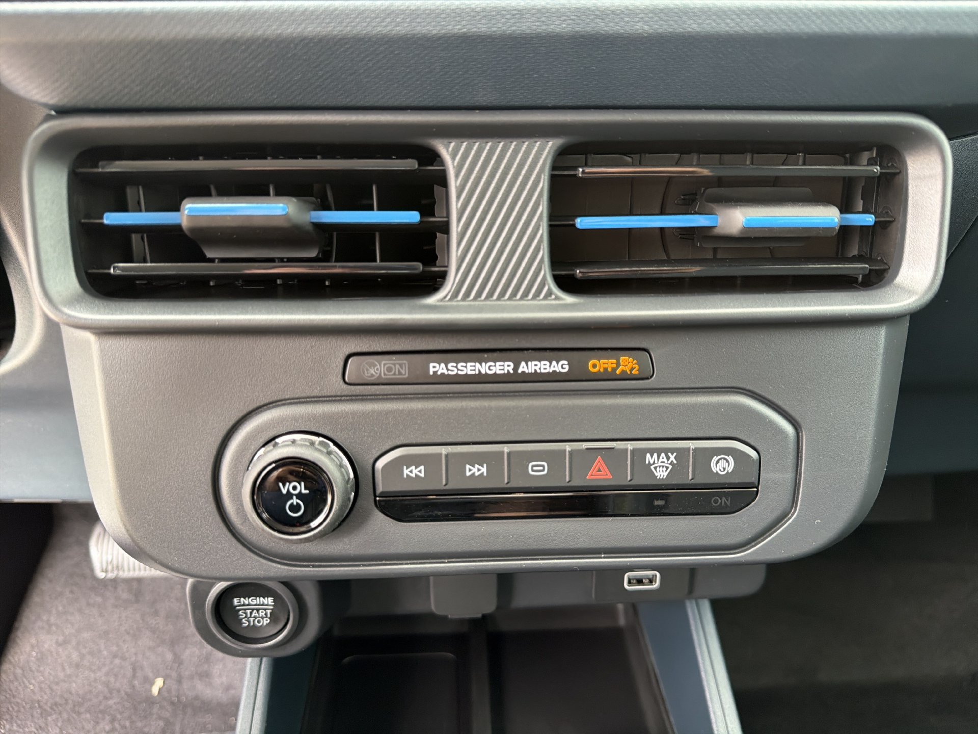 New 2026 Ford Maverick Lobo AWD/4WD image 8
