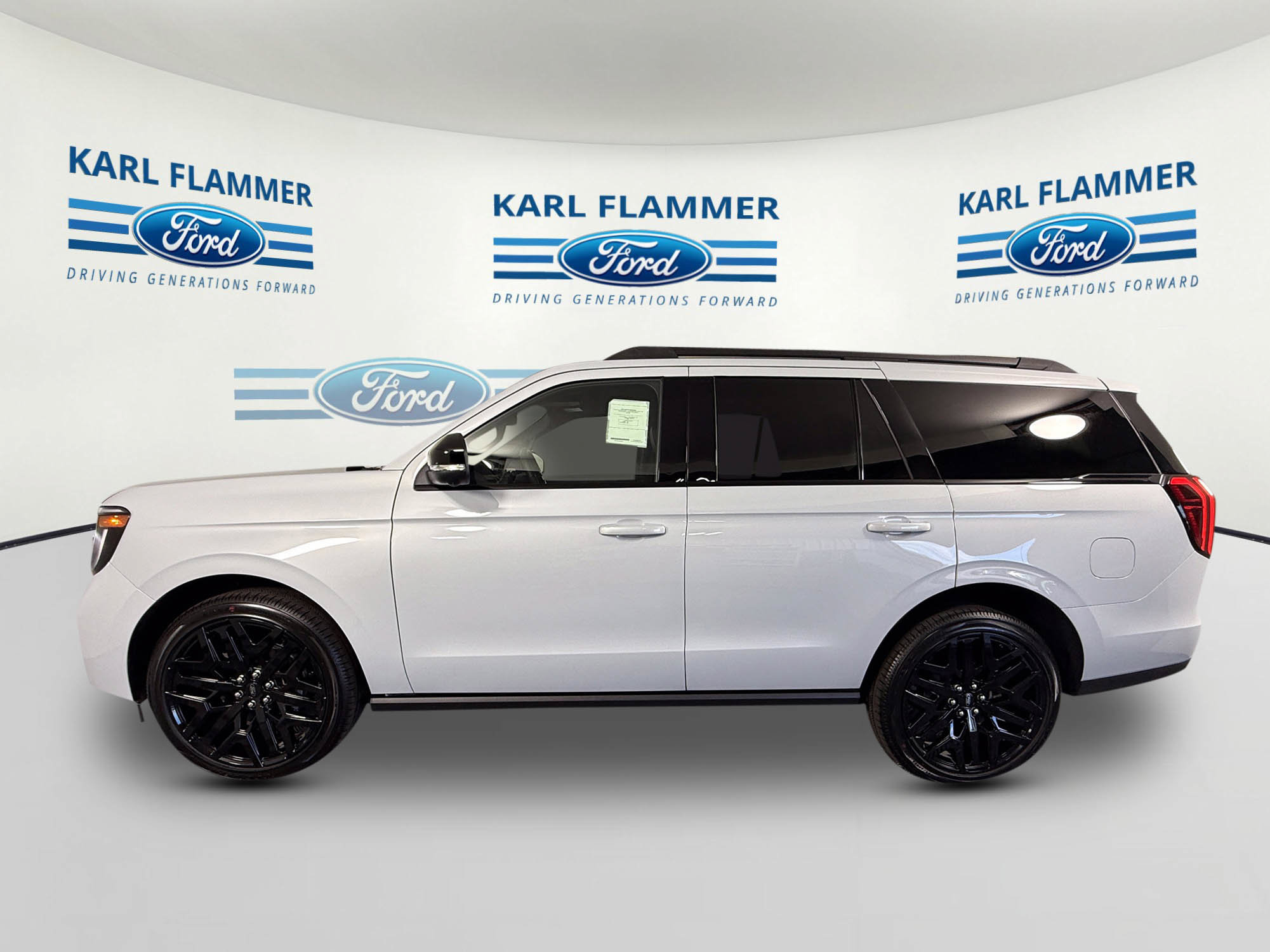New 2026 Ford Expedition Platinum w/ Stealth Performance Package AWD/4WD image 5