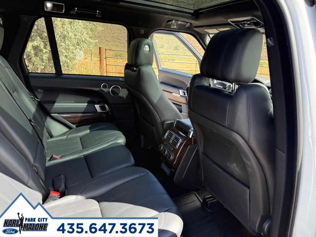 Used 2017 Land Rover Range Rover Supercharged AWD/4WD image 36