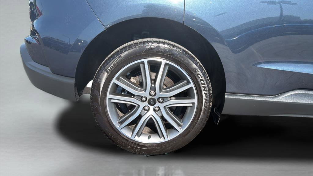 Certified 2024 Ford Edge Titanium w/ Equipment Group 301A AWD/4WD image 51
