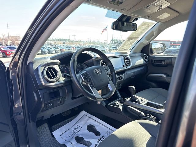 Used 2018 Toyota Tacoma SR5 image 11