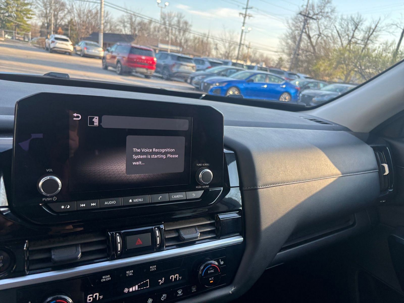 Used 2025 Nissan Pathfinder SV image 36