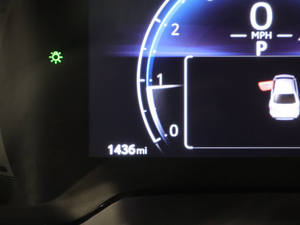 Used 2026 Toyota Corolla LE FWD image 34