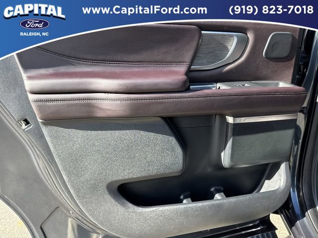 Certified 2025 Ford Expedition Max Platinum w/ Platinum Ultimate Package AWD/4WD image 17