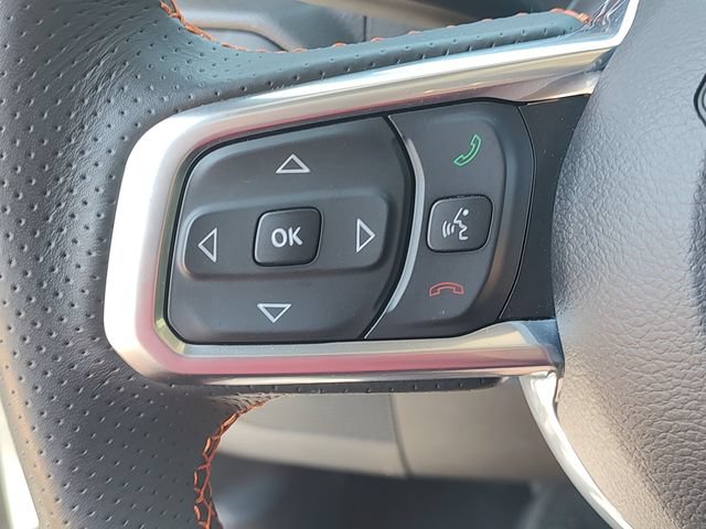 Used 2023 Jeep Gladiator Mojave w/ Cold Weather Group AWD/4WD image 22