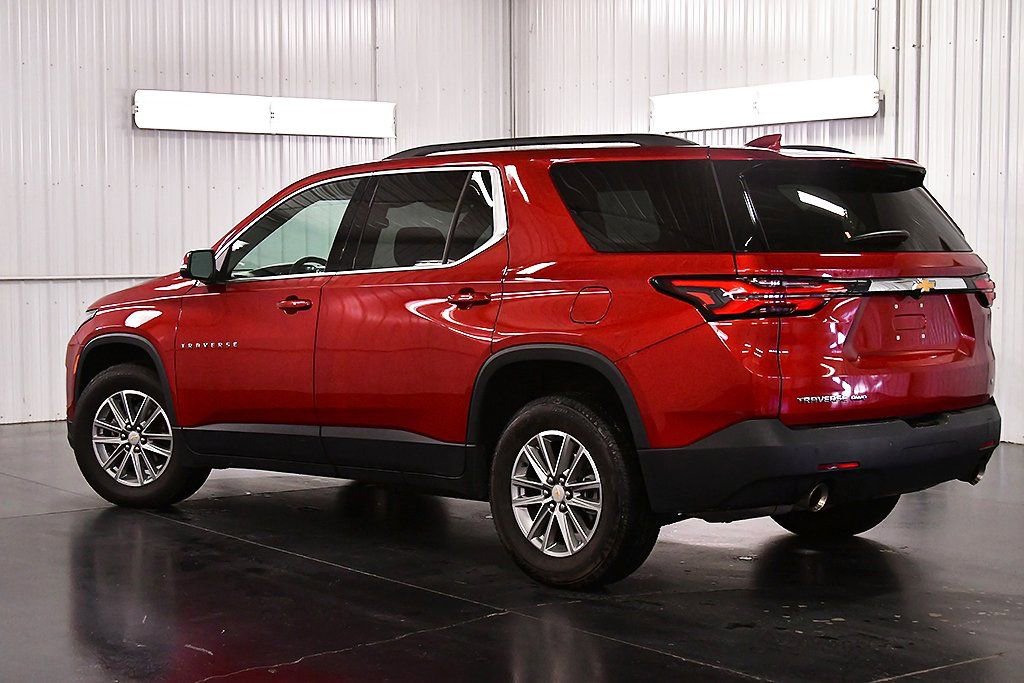Used 2023 Chevrolet Traverse LT w/ LPO, Floor Liner Package image 5