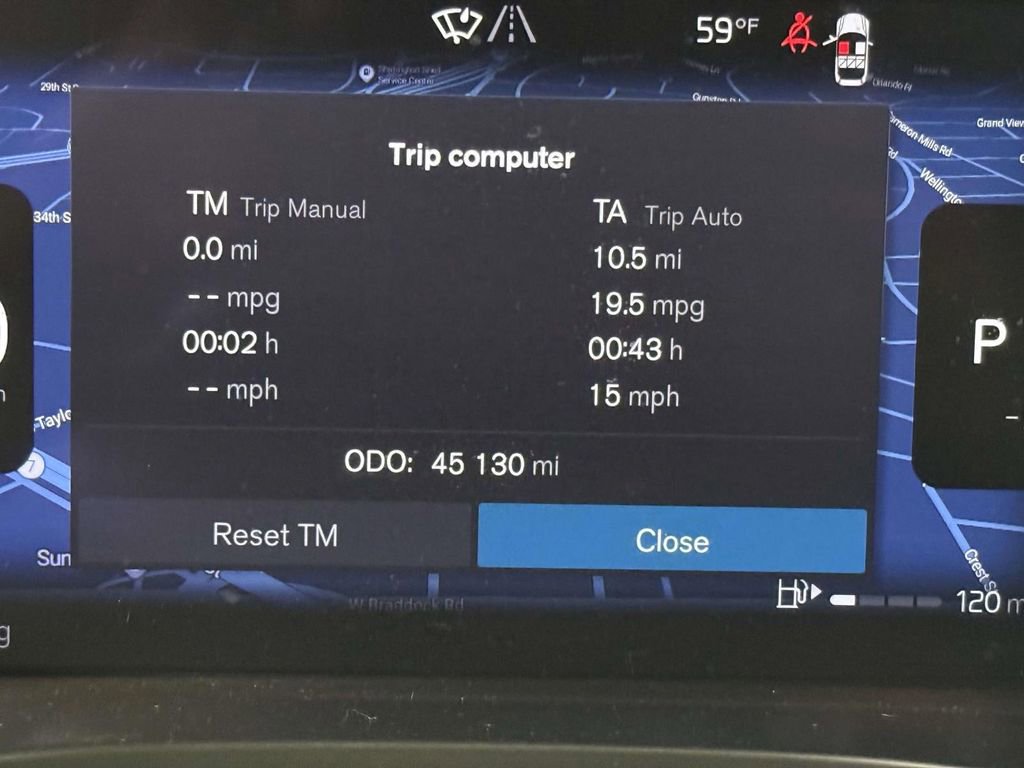 Used 2024 Volvo XC60 B5 Plus image 5