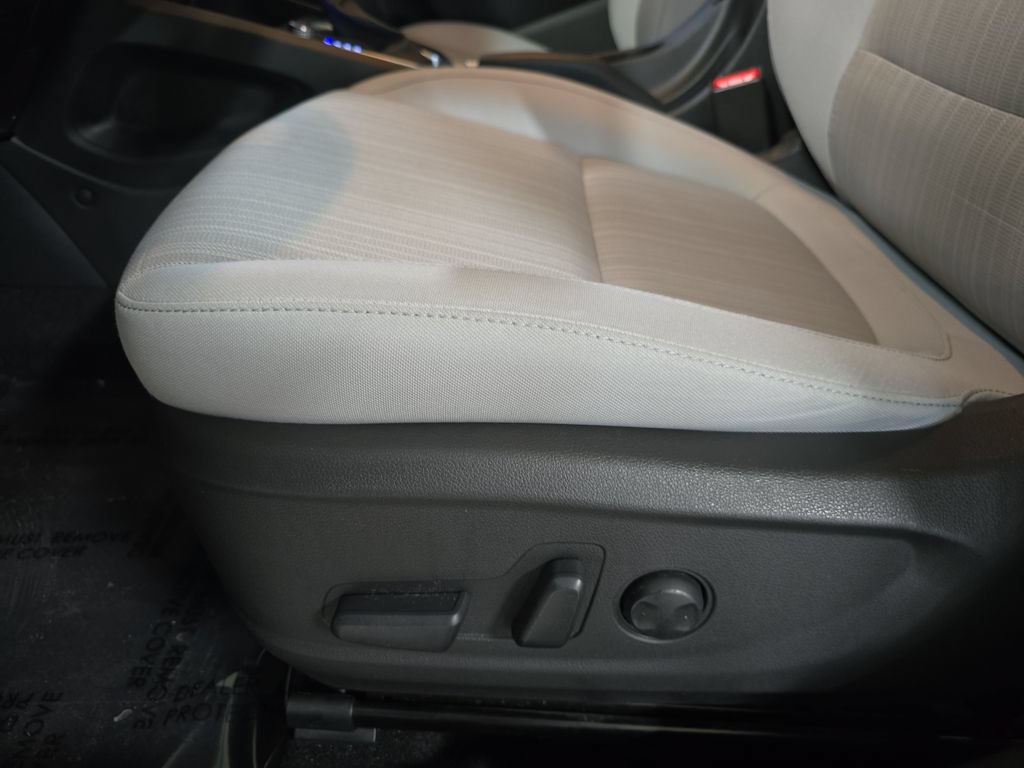 Used 2023 Hyundai Kona SEL FWD image 28