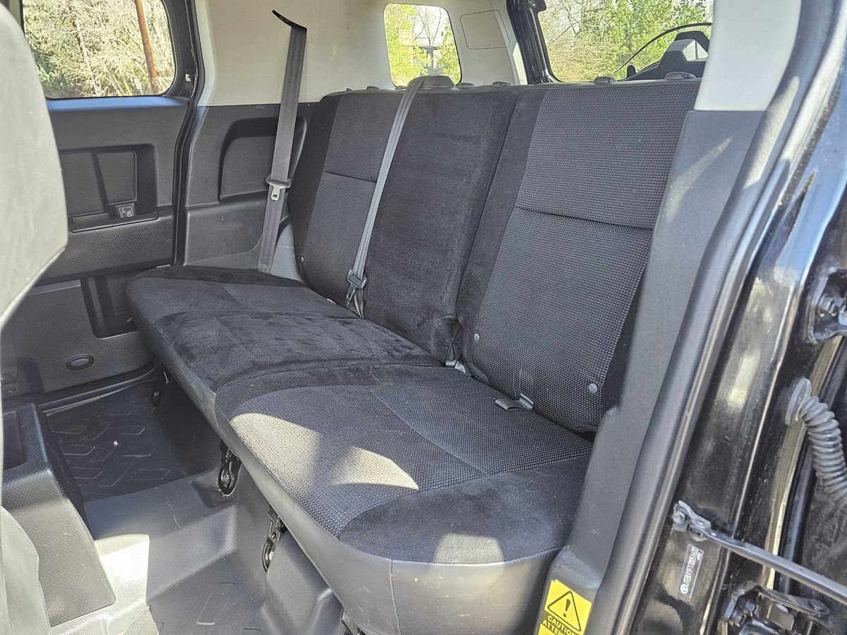 Used 2007 Toyota FJ Cruiser 4WD w/ Convenience Pkg image 22