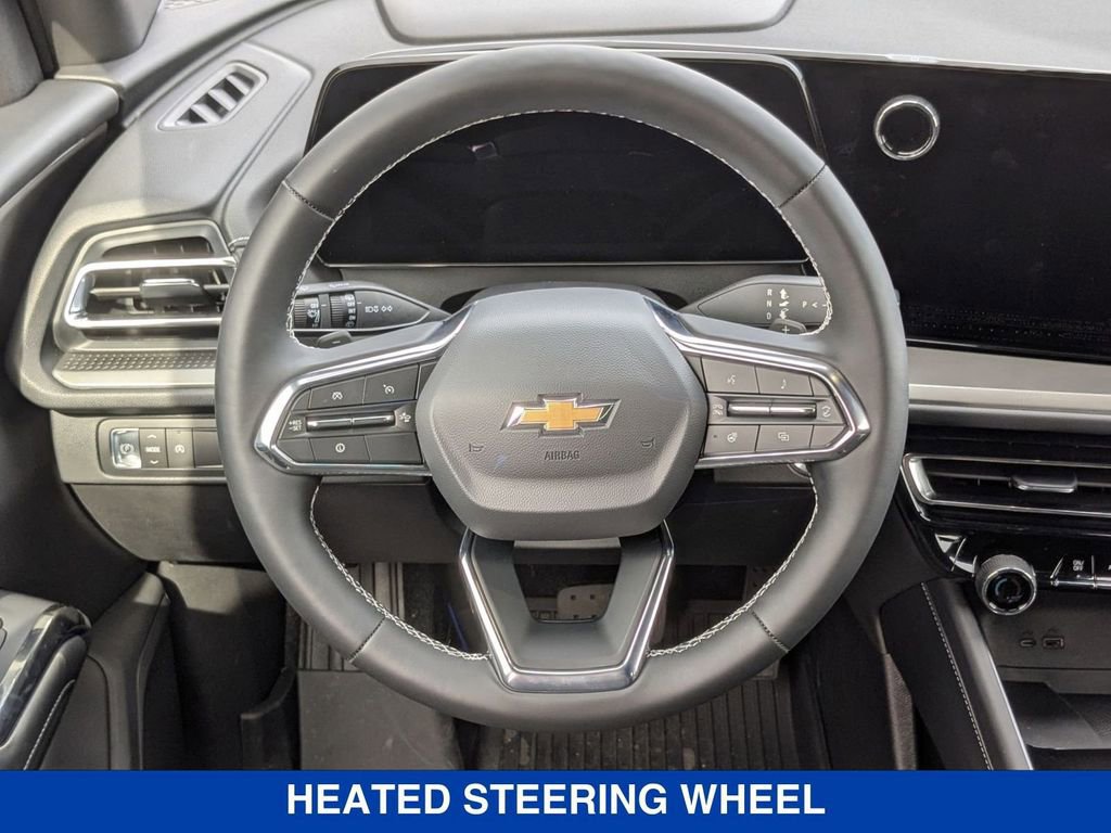 New 2026 Chevrolet Traverse LT w/ Sun and Wheel Package FWD image 16