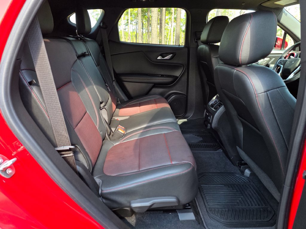 Used 2021 Chevrolet Blazer RS w/ Enhanced Convenience Package FWD image 21