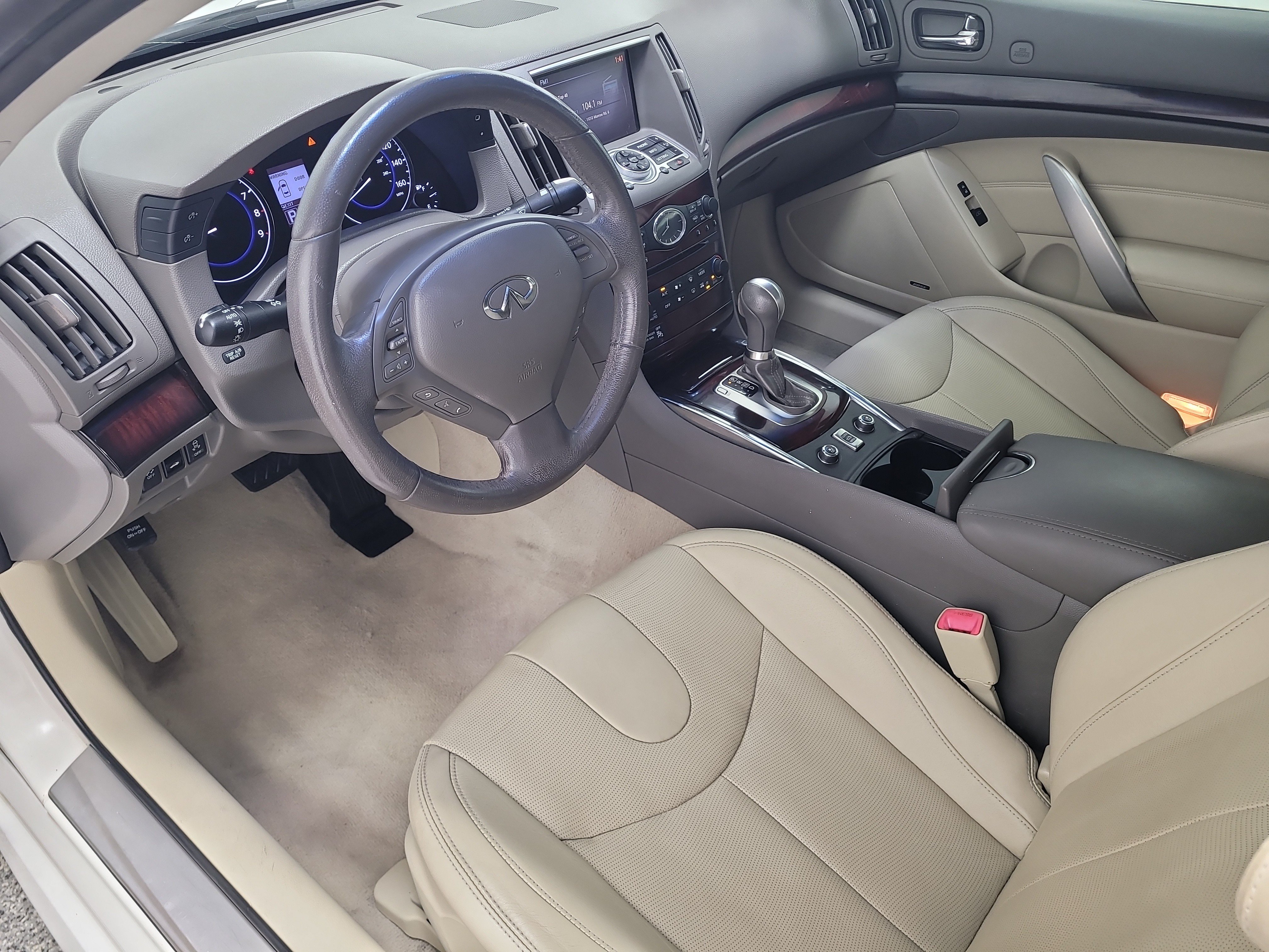 Used 2013 INFINITI G37 Convertible w/ Premium Pkg RWD image 15