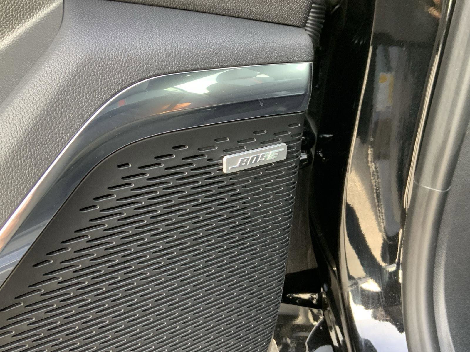 New 2026 Chevrolet Traverse RS w/ LPO, Floor Liner Package image 32