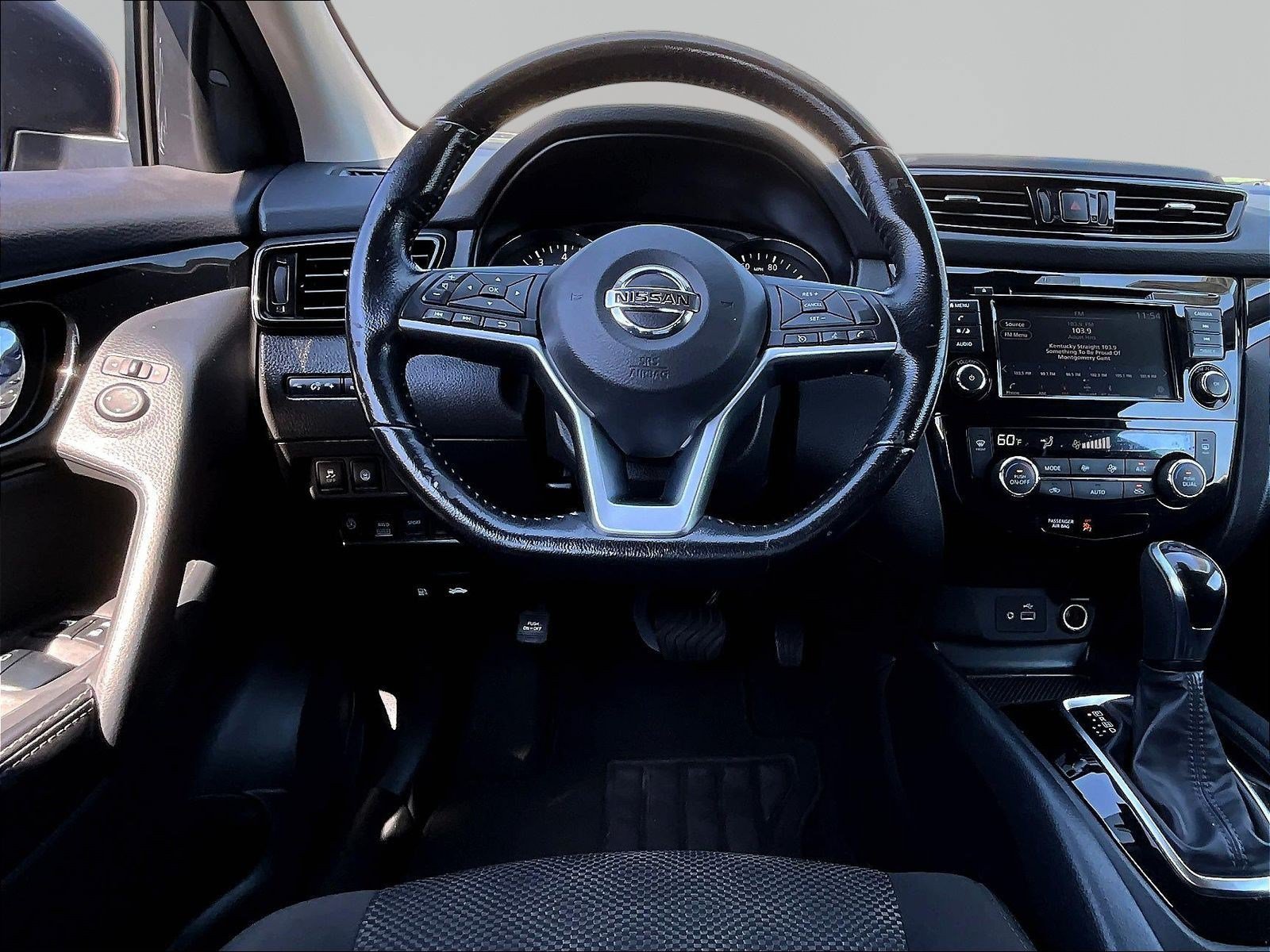 Used 2021 Nissan Rogue Sport SV AWD/4WD image 8