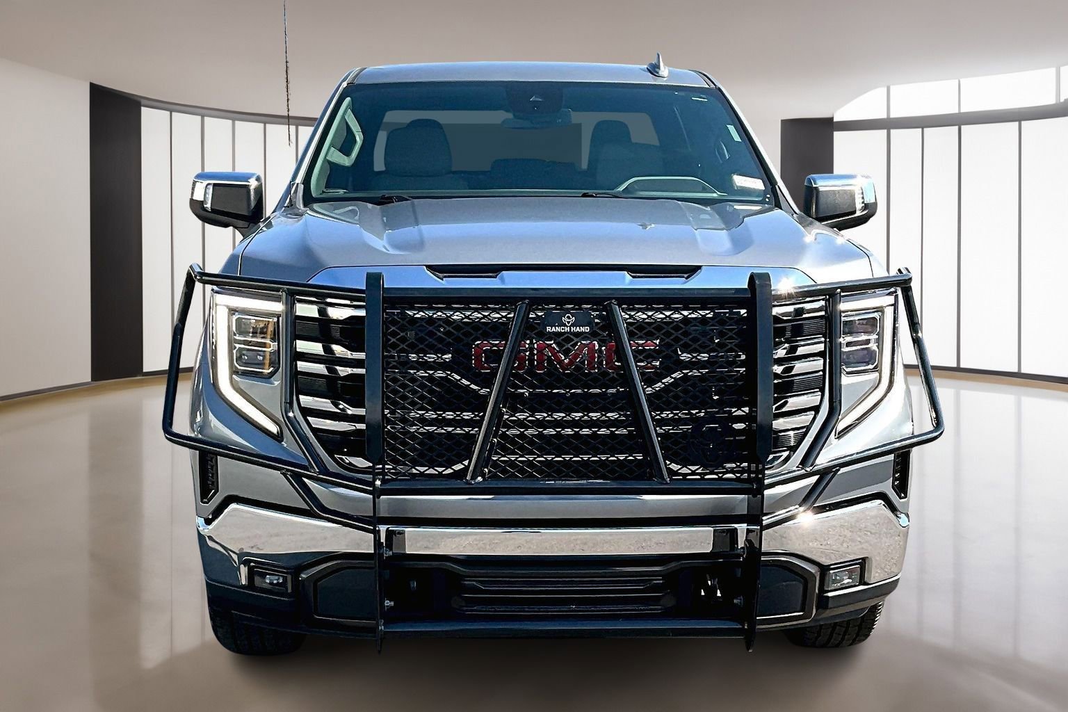 Used 2023 GMC Sierra 1500 SLT image 2