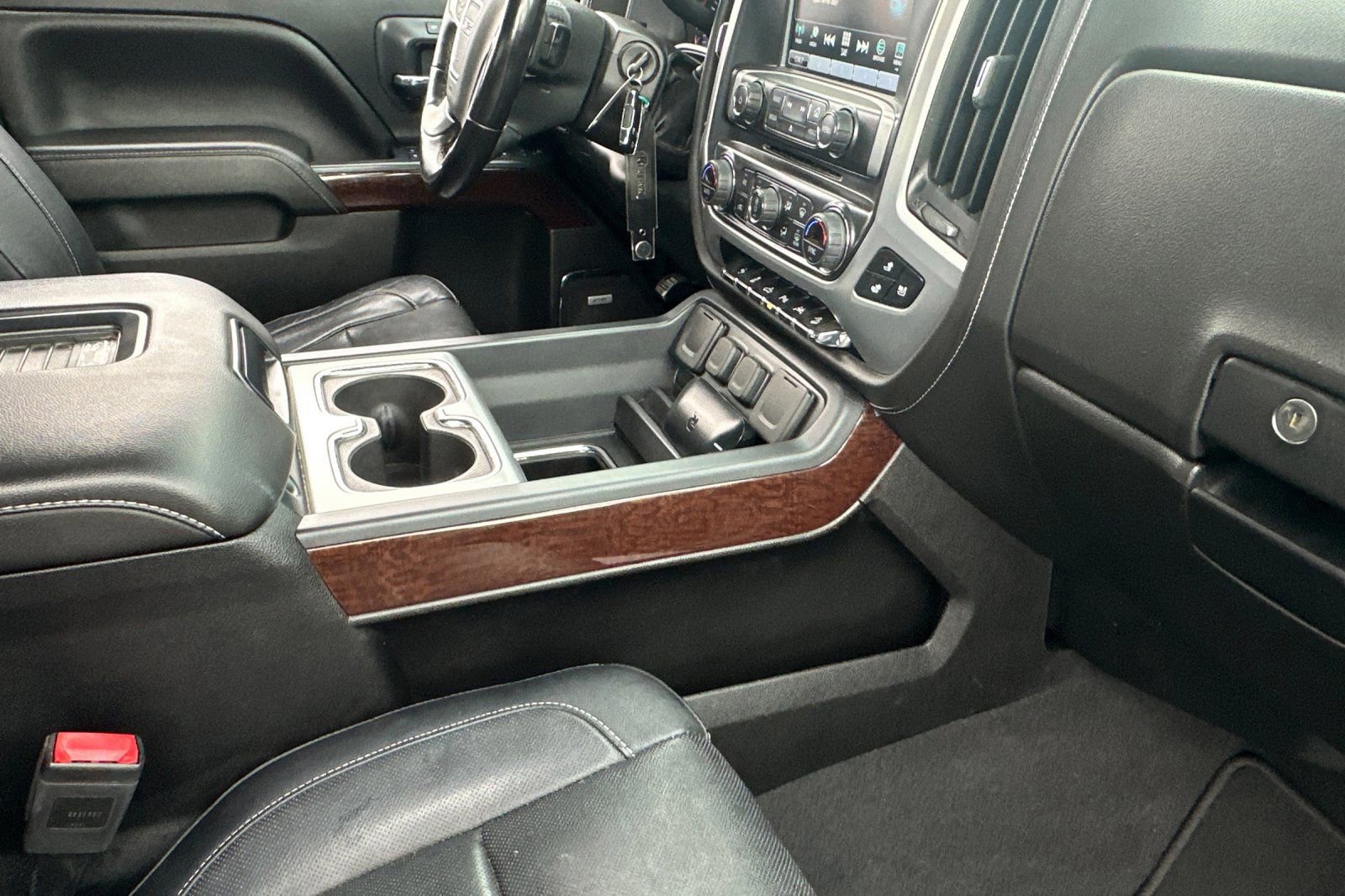 Used 2018 GMC Sierra 1500 SLT image 16