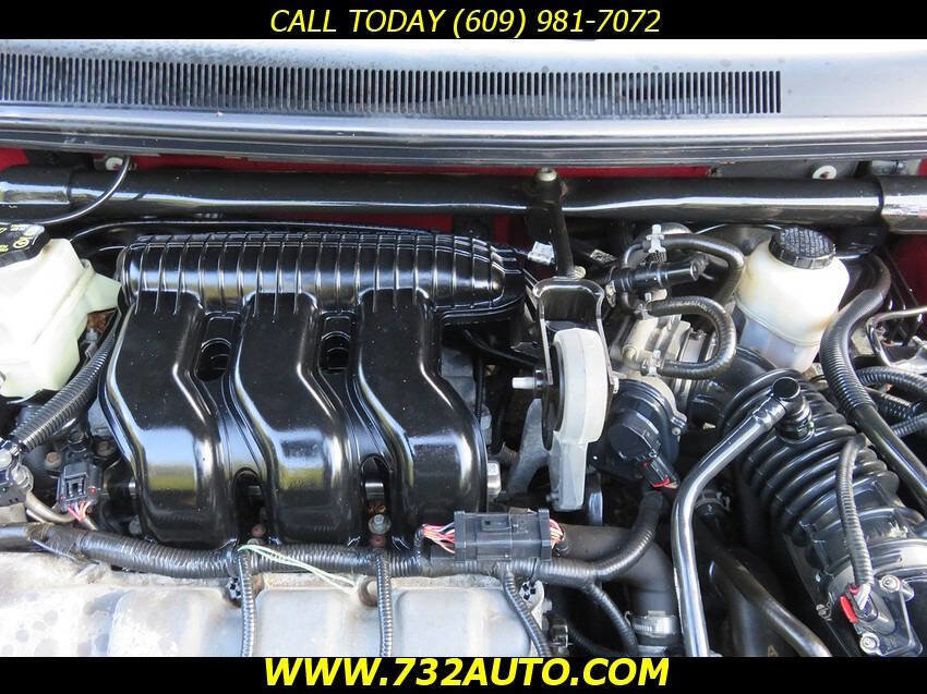 Used 2005 Ford Freestyle SE image 20