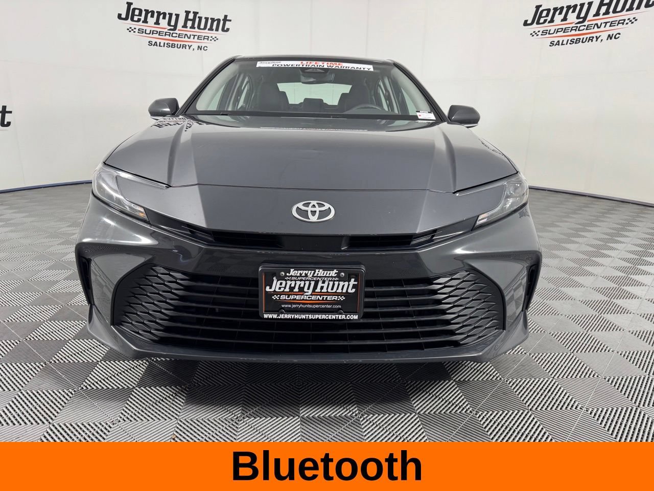 Used 2025 Toyota Camry LE FWD image 4