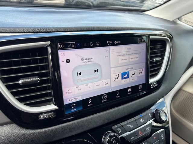 Used 2023 Chrysler Pacifica Touring-L FWD image 23
