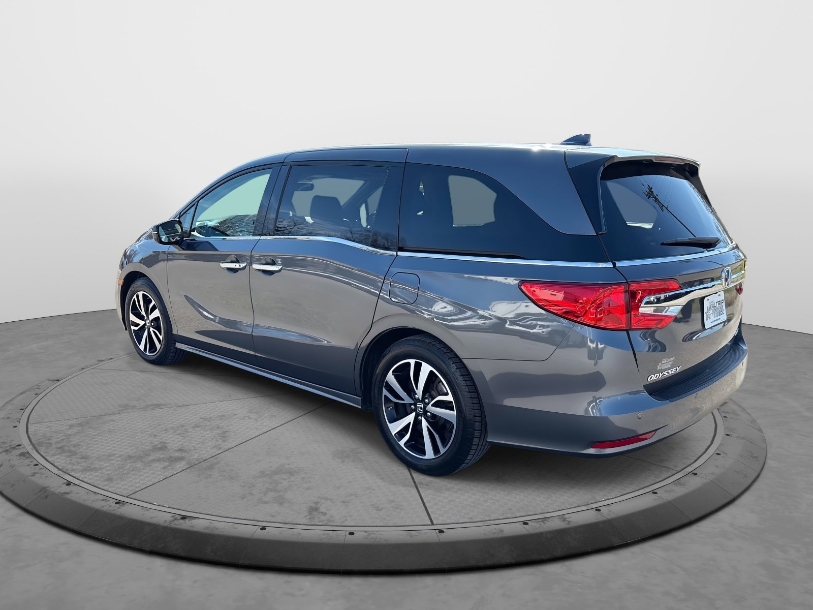 Used 2018 Honda Odyssey Elite image 6